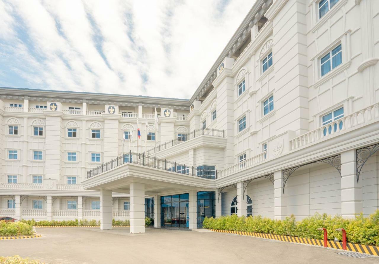 เดอะ โมนาร์ค โฮเต็ล Hotel Calasiao ภายนอก รูปภาพ